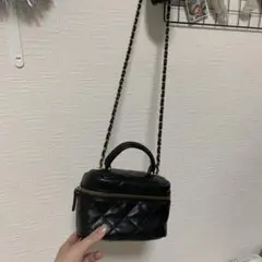 ブラックキルティングショルダーバッグ