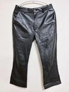 confirm ブラックレザー フレアパンツ
