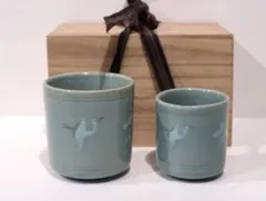 s1883 青岩作 鶴柄 湯飲みセット 大小2個 ペア 木箱付き