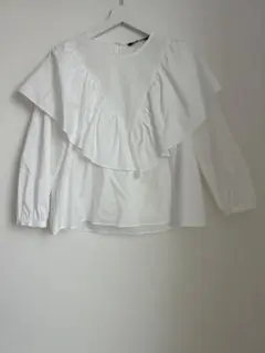 ZARA フリル付きホワイト長袖シャツ