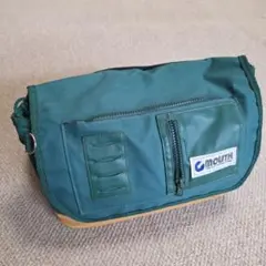 Item thumbnail for item 99a73983-f930-4be0-ba43-54c32d89b69e