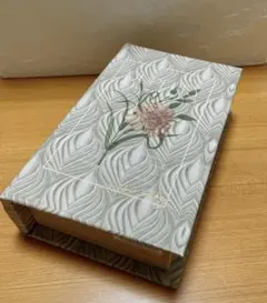 Item thumbnail for item c7e5f105-8fa3-489a-8fca-f0e4dd0d292e