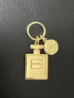 CHANEL 香水ボトル チャーム ゴールドのサムネイル