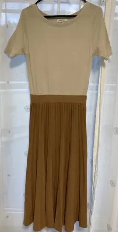 NATURAL BEAUTY BASIC  バイカラープリーツニットワンピース