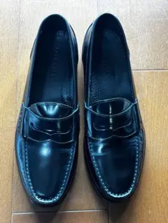 COLE HAAN ブラックコインローファー　美品でオススメ品
