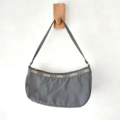 美品✨LeSportsac クッションポーチショルダー くすみカーキ