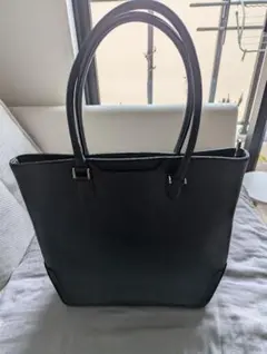 【新品未使用】BARNEY'S NEW YORK 　 縦型レザートートバッグ