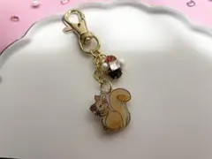 【ハンドメイド】リスのプラバンキーホルダー