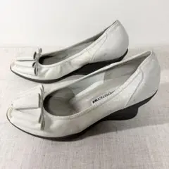 極美品★コンポジションナイン スタイリッシュ コンフォート ウエッジパンプスのサムネイル