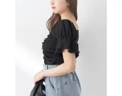 アースミュージックエコロジー　シャーリング　プルオーバー　パフスリーブ