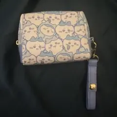 ちいかわ　ハチワレ　ポーチ