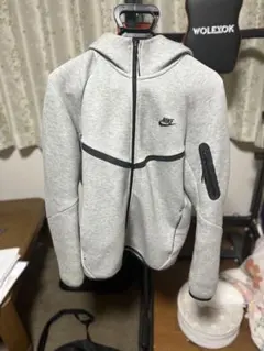 #️⃣Nike グレー フード付きパーカー Mサイズ
