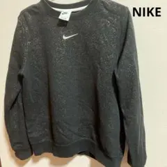 Nike ゴールドラメ入り　クルーネックトレーナー
