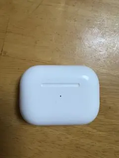 ワイヤレスイヤホン ホワイト 充電ケース付き 値下げ交渉OK