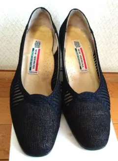 NEW HERMOSA パンプス ブラックのサムネイル