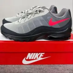 新品 NIKE ナイキ エアマックス ランニングシューズ スニーカー 25.5のサムネイル