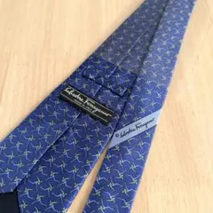 Salvatore Ferragamo ヴィンテージ ネクタイ