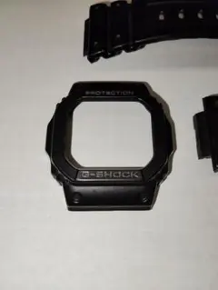 M5610 G-SHOCK ベゼル バンドのサムネイル