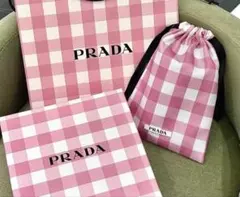 PRADAビューティーノベルティ巾着