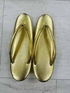 ゴールド 草履 伝統的な和装履物