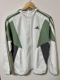 adidas フード付きウィンドブレーカー