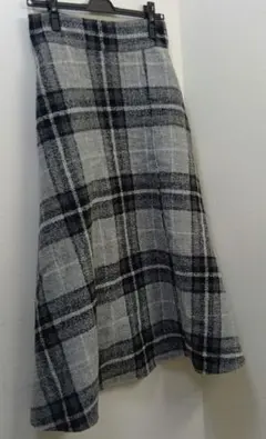 Mila Owen　大柄チェックマキシスカート