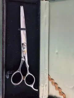 「ＢＭ.SCISSORS」理美容シザー（7インチ） BM.SCISSORS」理美容シザー（7インチ） - メルカリ