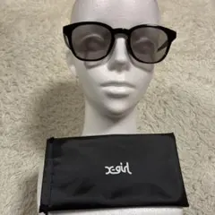 【新品】X-girl サングラス　黒　ケース付きのサムネイル