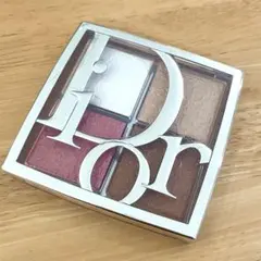 Dior ハイライト バックステージ グロウ マキシマイザー パレット 001