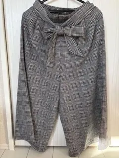 リボン付きグレー系チェックガウチョパンツ