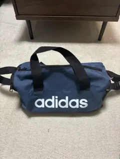 adidas ボストンバッグ ネイビー