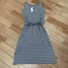 新品　ユニクロ　ワンピース