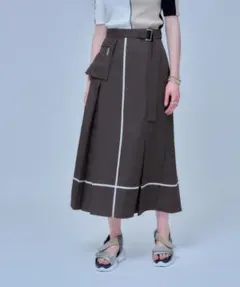 【最終値下】クロッシングラインスカートのサムネイル