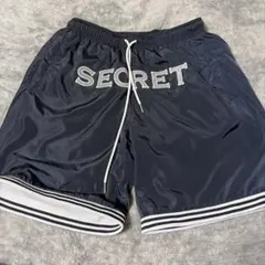 SECRET ロゴ入り ショートパンツ ネイビー - メルカリ