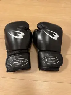 ボクシンググローブ