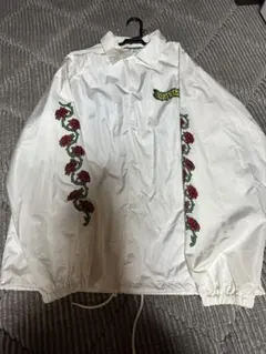 サンタクルーズ　バラ刺繍 ナイロンジャケット