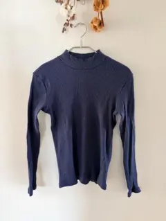 UNIQLO ネイビーハイネックセーター
