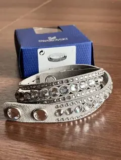 ★SWAROVSKIスワロフスキー　ブレスレット　レザー　ラインストーン