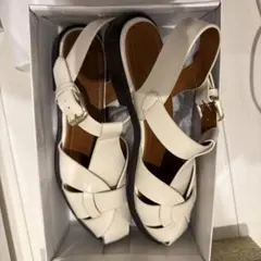 ZARA ビニールサンダル ホワイト ストラップサンダル グルカサンダル