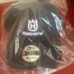 Husqvarna 9FORTY キャップ 調整可能