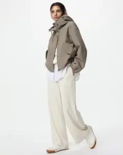 【新品】UNIQLO クレープジャージーストレートパンツ　丈短め　ナチュラルL
