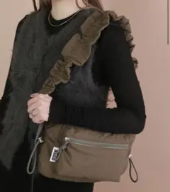 コントロールフリーク 撥水ギャザークロスボディバッグ　カーキ