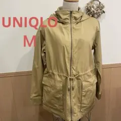 UNIQLO フード付きベージュ（黄土色）ジャンパー