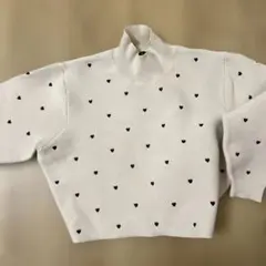 オフホワイト ハート柄 ニットセーター