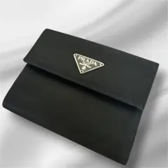 【超美品】PRADA ブラック 二つ折り財布のサムネイル