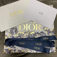 Dior ディオール　ボックス(クリスマスコフレ2021)＋カード＋リボン