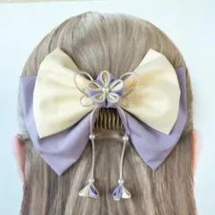 ラベンダーとアイボリー色のリボンヘアアクセサリー つまみ細工 コーム