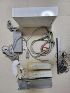 Wii本体 マリオカートWii セット　その他付属品とゲーム付き