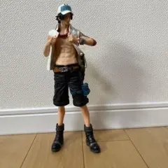 ポートガス・D・エース フィギュア　ワンピース