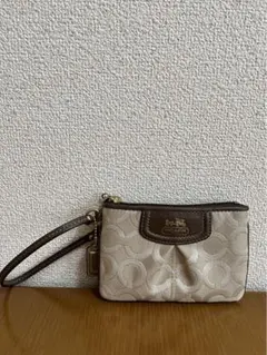 美品☆ COACH コーチ ポーチ シグネチャー ベージュブラウン